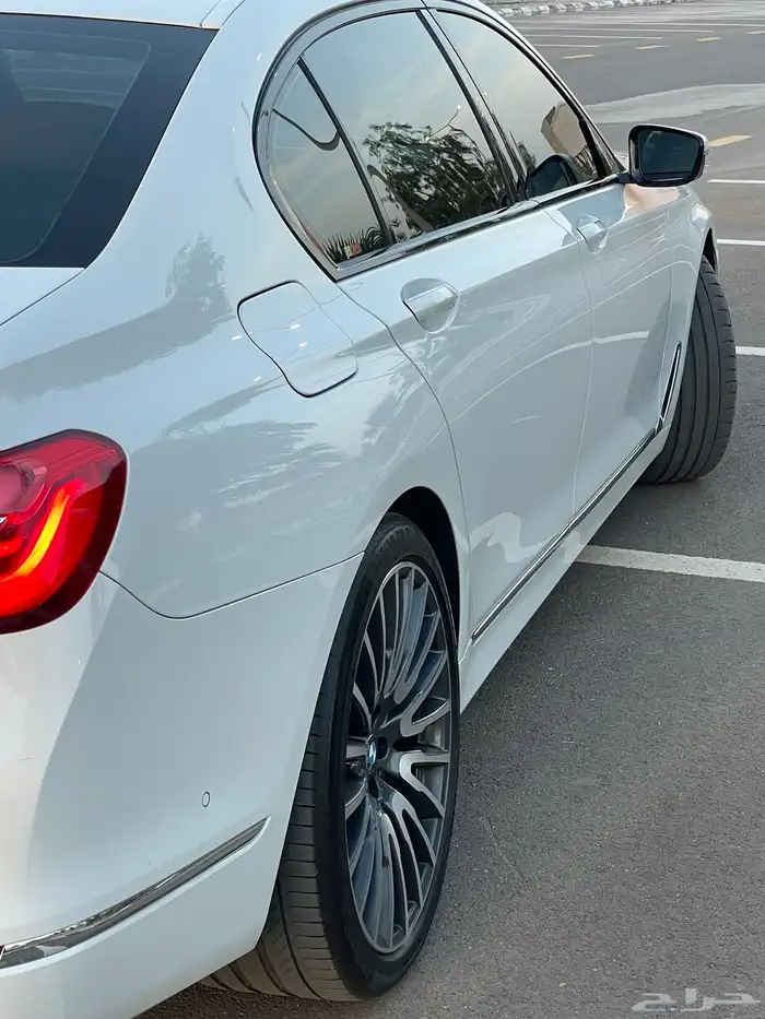 بي ام دبليو 2017 740 لامانع من البدل المناسب 19