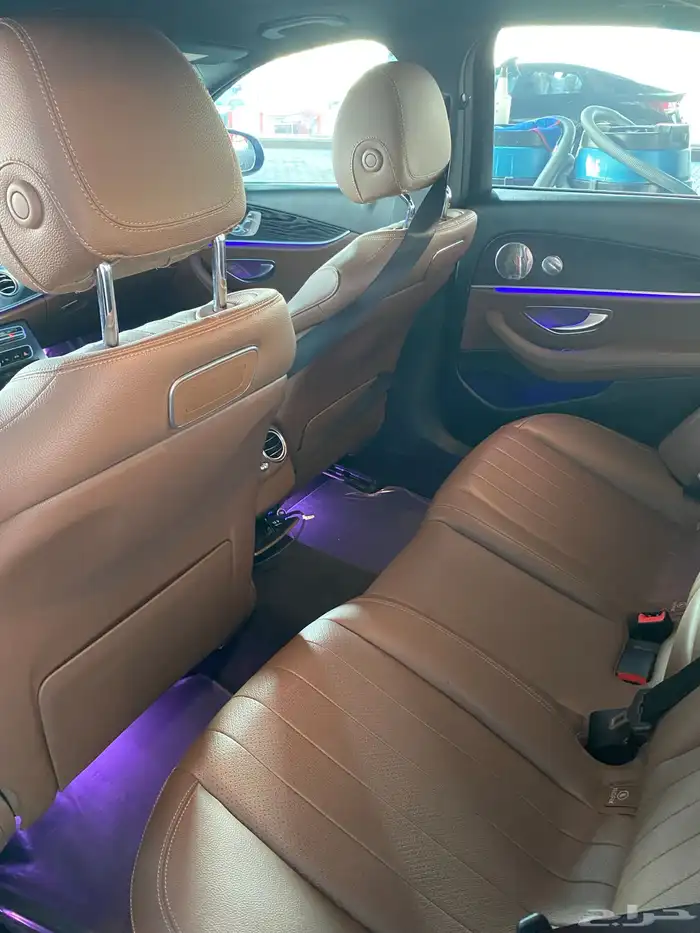 مرسيدس E300 2018 16