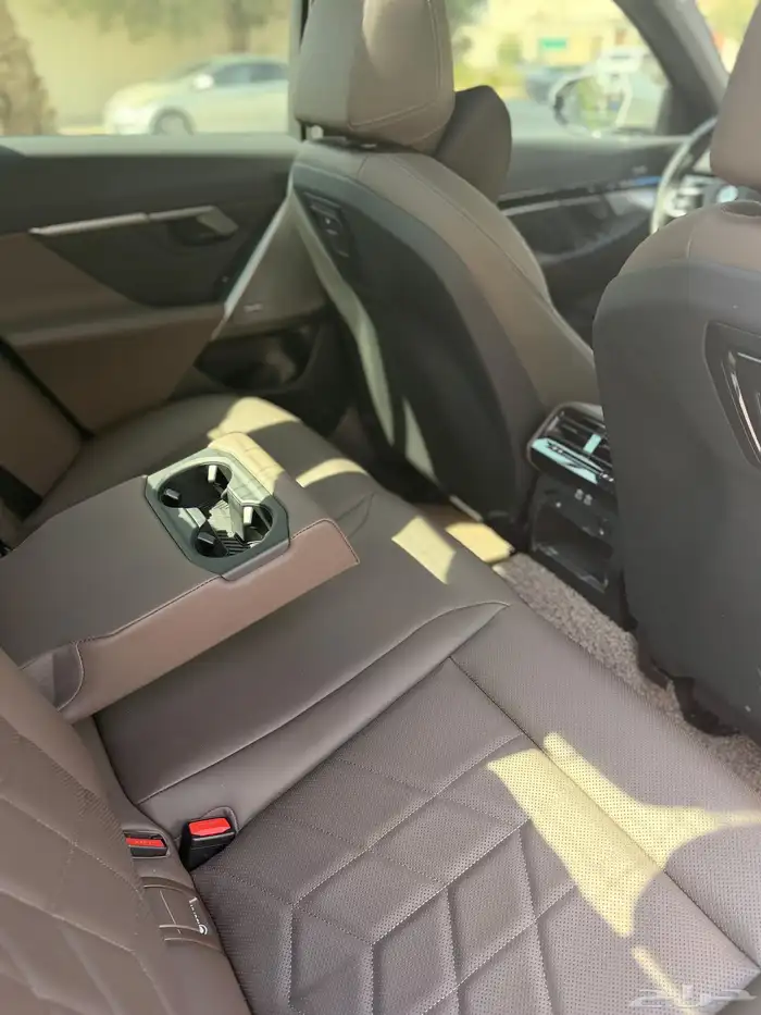 BMW 520i M sport 2024 وارد كوريا 11