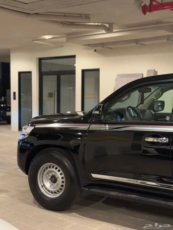 لاندكروزر 29