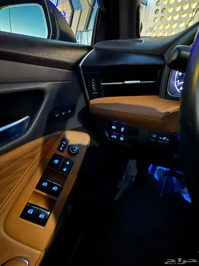 افالون 2020 وارد الساير اسود ممشى قليل. 7