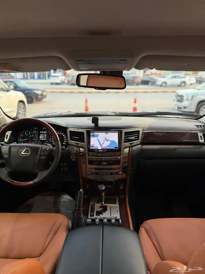 لكزس - 2012 - LX570 - فل كامل 18