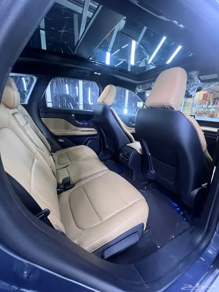 لينكون كورسير - فل كامل 7