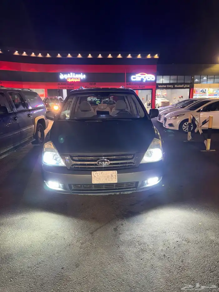 كيا كارنفال 2009 نظيفه 21