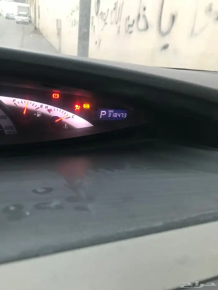 سيارة تويوتا بريفيا عائلية 2