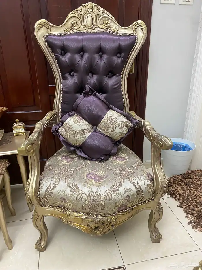 طقم كنب خشب محفر ثقيل مع طاولات 3