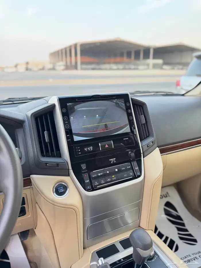 للبيع لاندكروزر GXR 2016 - بحالة الوكاله - سعودي 15