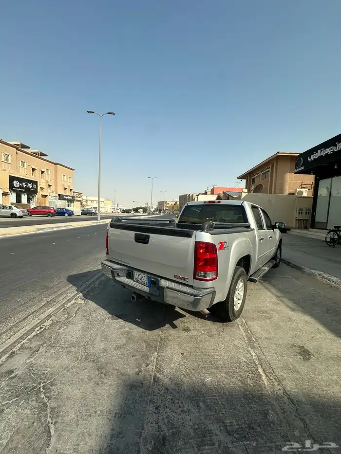 للبيع جمس سييرا 2013 غمارتين 2