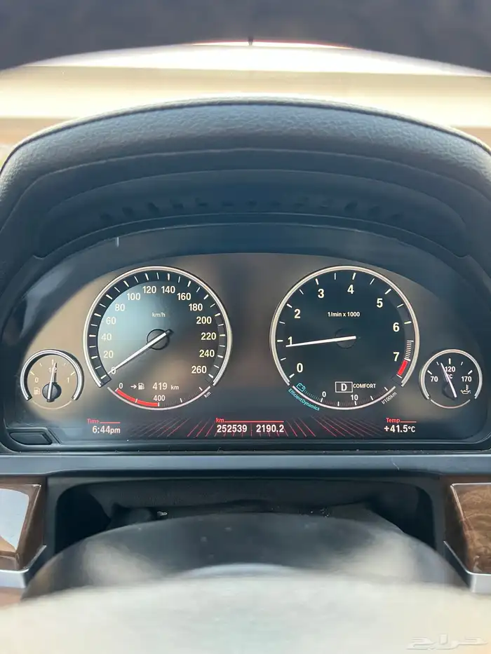 للبيع بي ام الفئة السابعة 740 موديل 2011 9