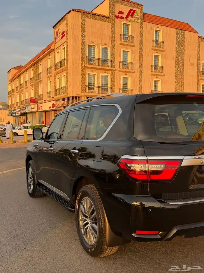 نيسان باترول بلاتينيوم   فل كامل   نظيف جدا 27