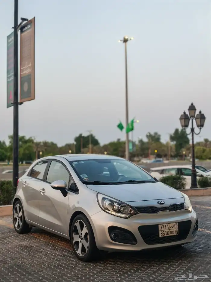 كيا ريو هاتشباك مخززن فل كامل 0