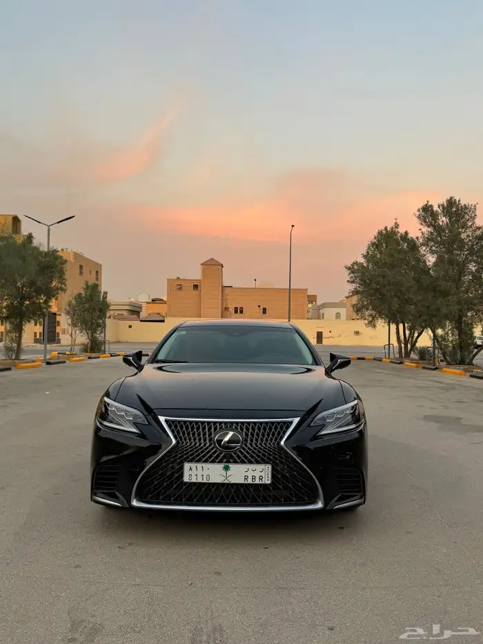 لكزس LS 500 سعودي 3