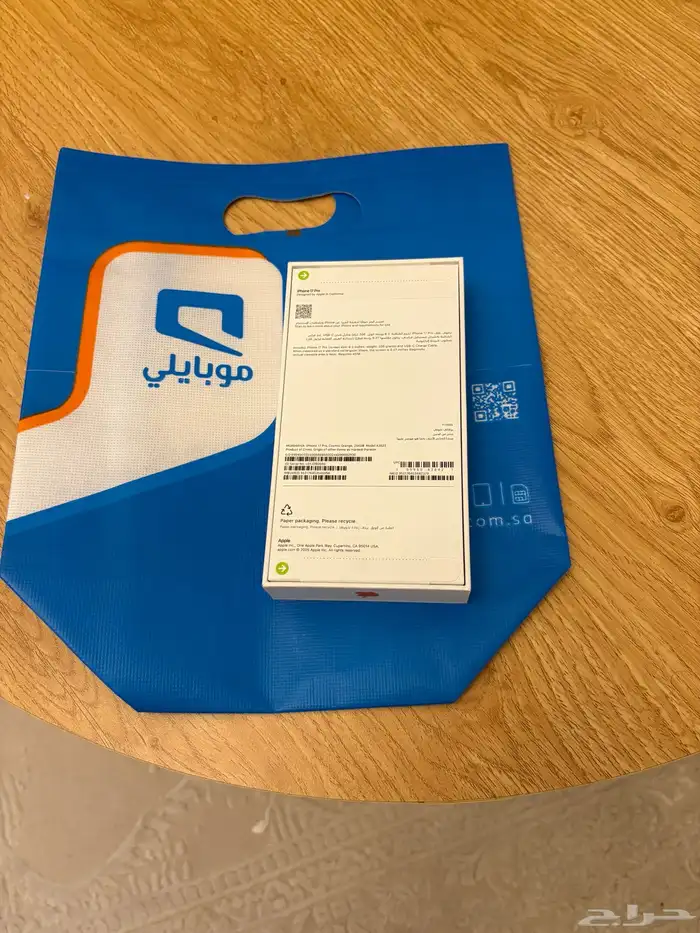 ايفون 17 برو 256 ( قيمة البيع 4500 جديد بكرتونه ) 1