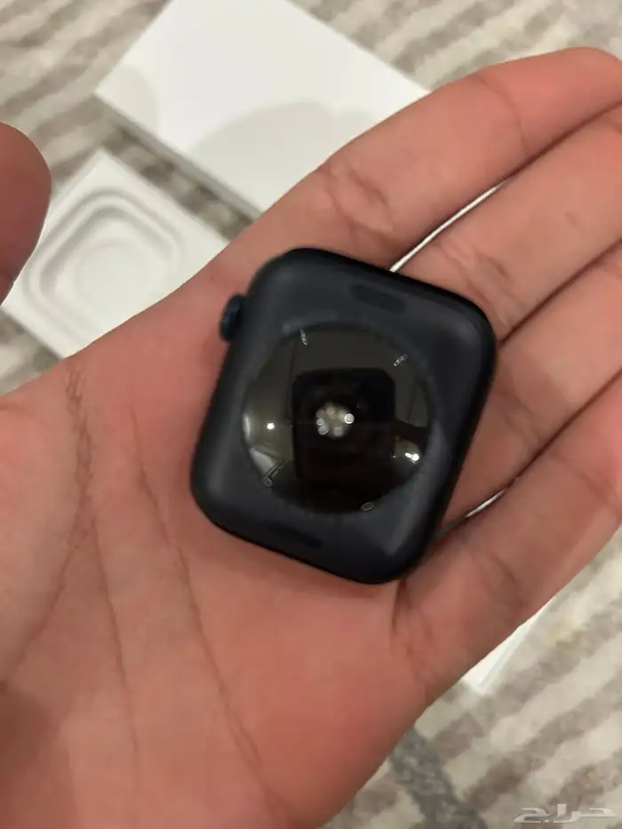 ساعه ابل الجديدة SE3 2