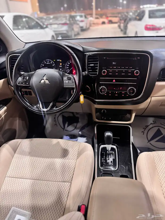 ميتسوبيشي أوتلاندر موديل 2019 13