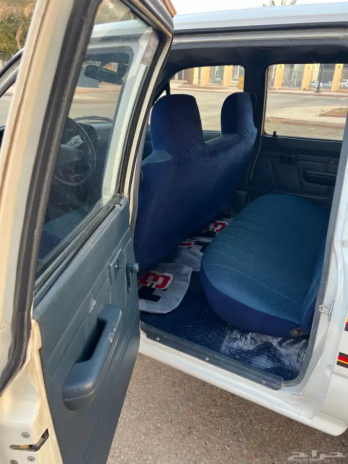 هايلوكس 94 مع لوحة مميزة 15