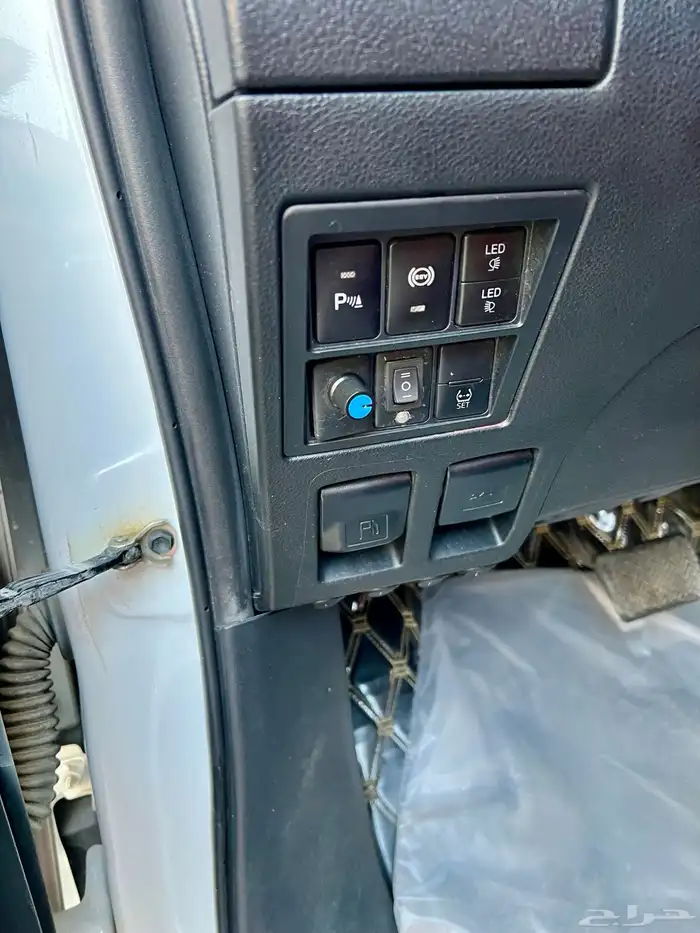 هايلوكس 2021سعودي فل ديزل ماكينه 2800 مشروطه ومجهزة للرحلات 12