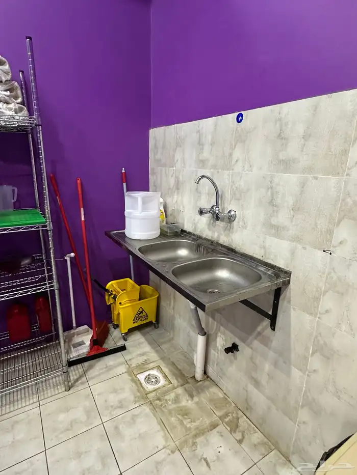 مطعم سحابي لتقبيل للبيع شغال 37