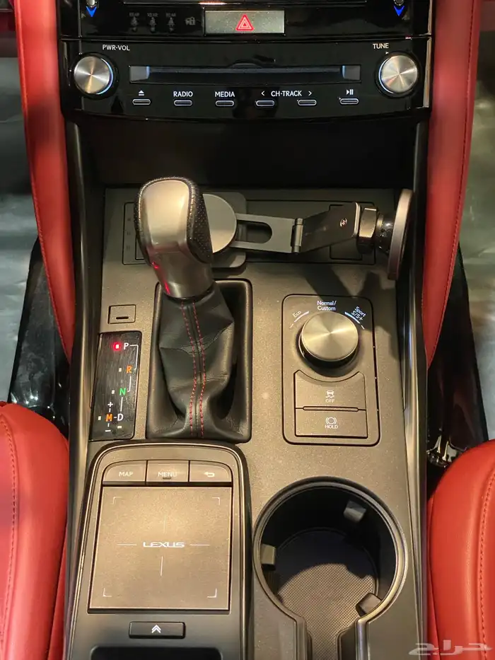 لكزس IS350 2023 ( اف سبورت ) العداد 34 الف فقط بحالة الوكال 12