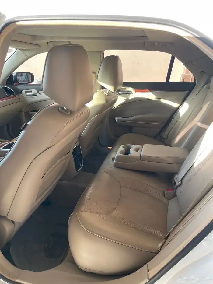 كرايسلر 2011 16