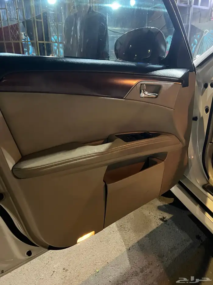 تويوتا افالون 2012 نظيفه جدا 6