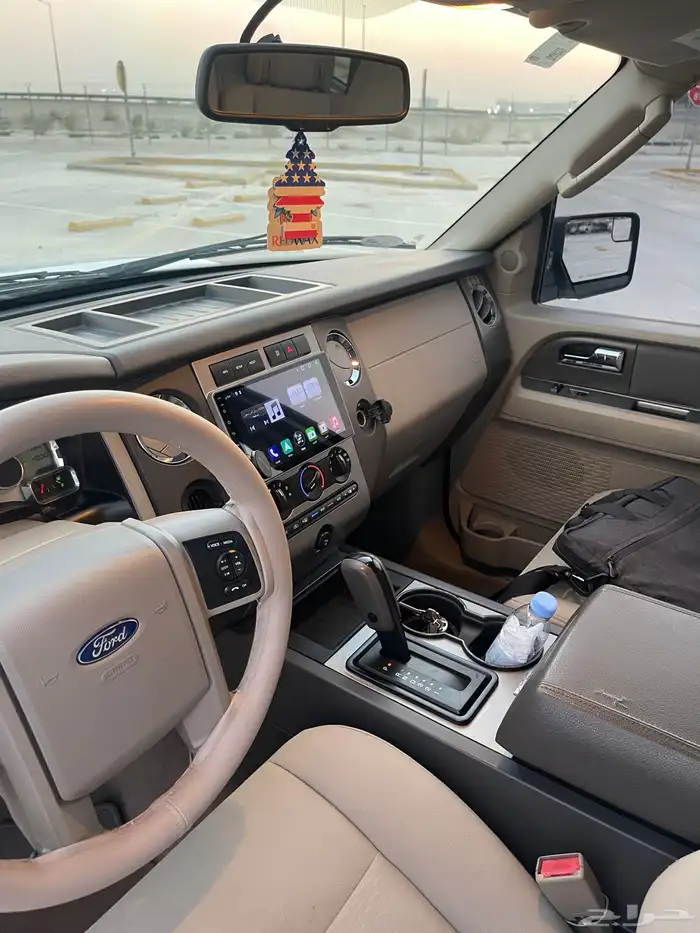 فورد اكسبديشن شاصي قصير 18