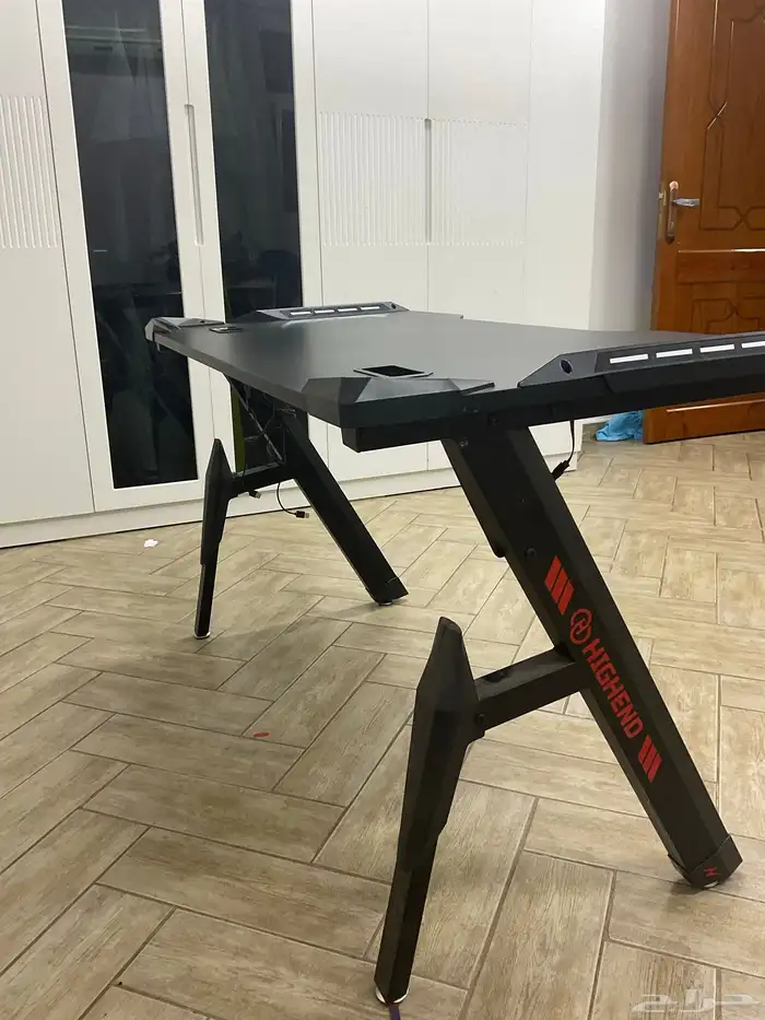 طاوله آر جي بي 1