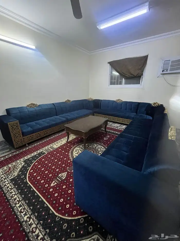 كنب للبيع 4 في 3.5 4