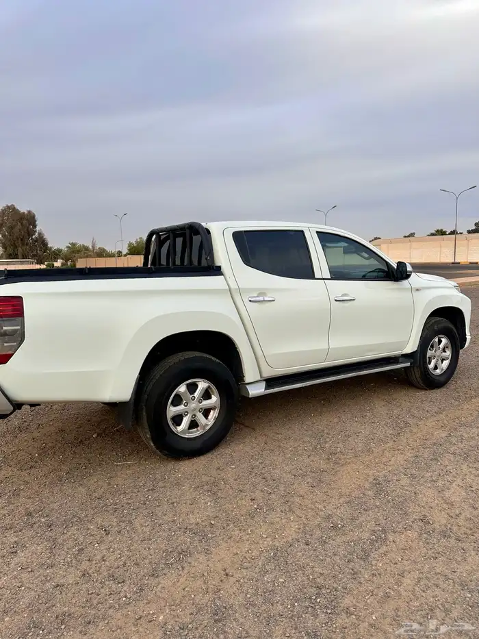 ميتسوبيشي L200 ديزل قير عادي ممشى 169 الف 1