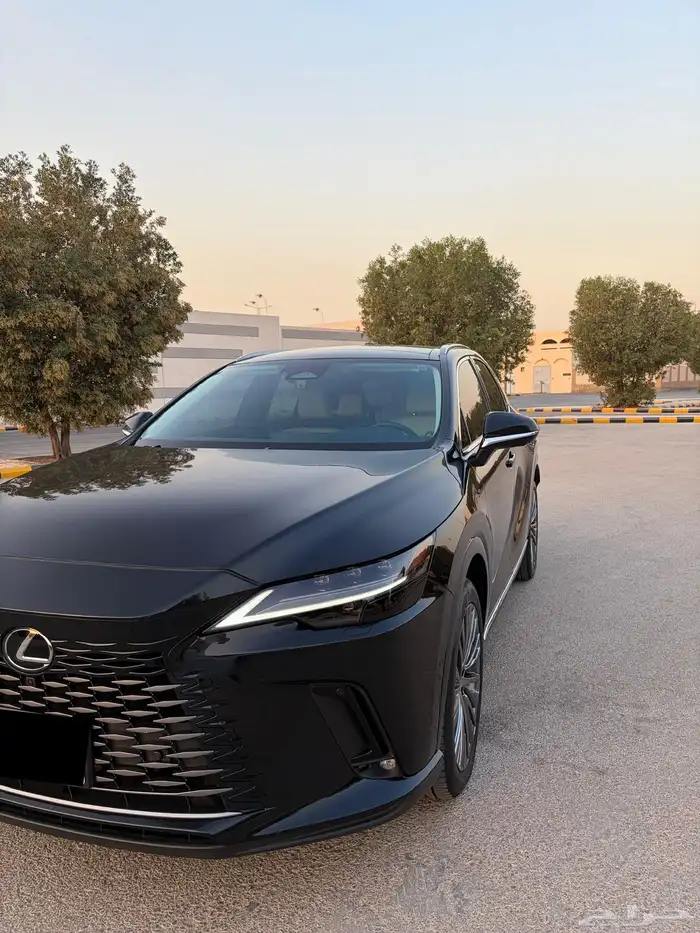 لكزس RX 350h موديل 2024 3