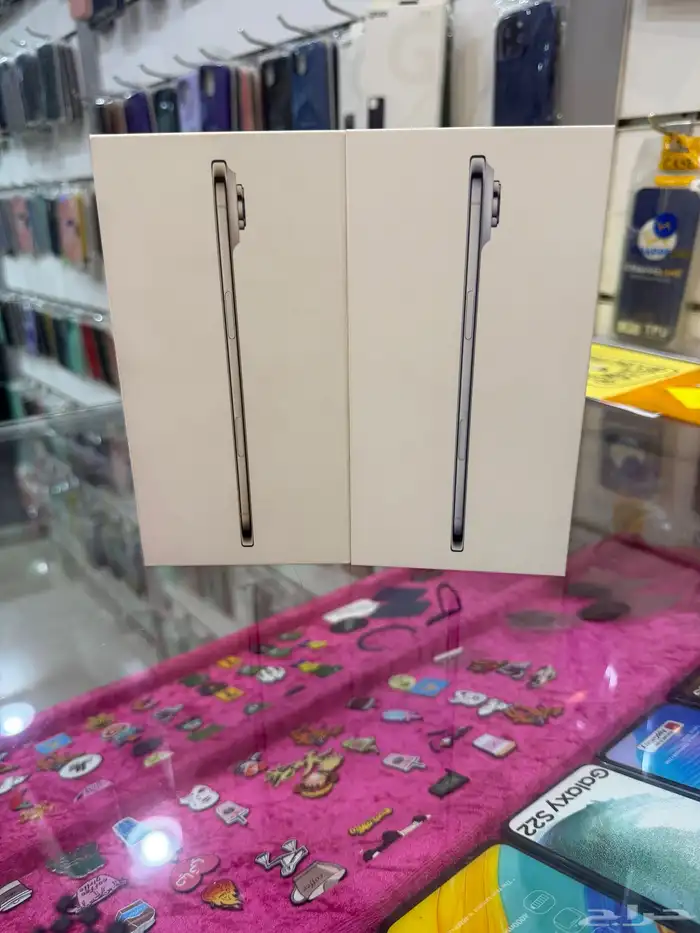 17 اير 256 بسعر تحطيم ب 3300 ريال 0