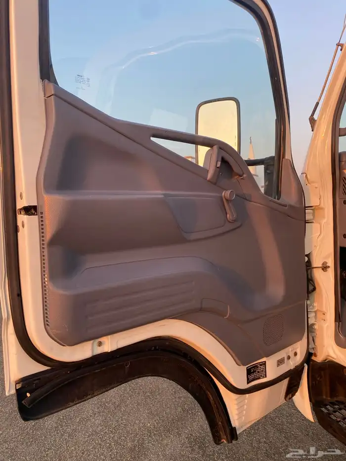 دينه موستبيشي كرين ونش نظيفة جداا 26