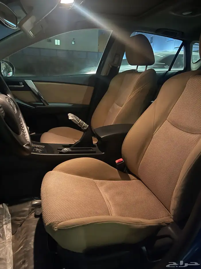 مازدا 3وين اللي دور نظيف فل كامل موتر بصمه2013 9