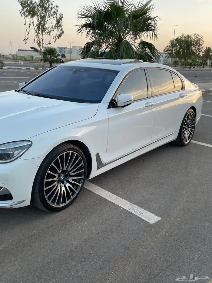 بي ام دبليو 2017 740 لامانع من البدل المناسب 9