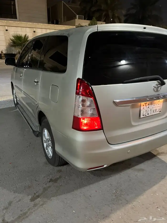 انوفا تويوتا 2014 3