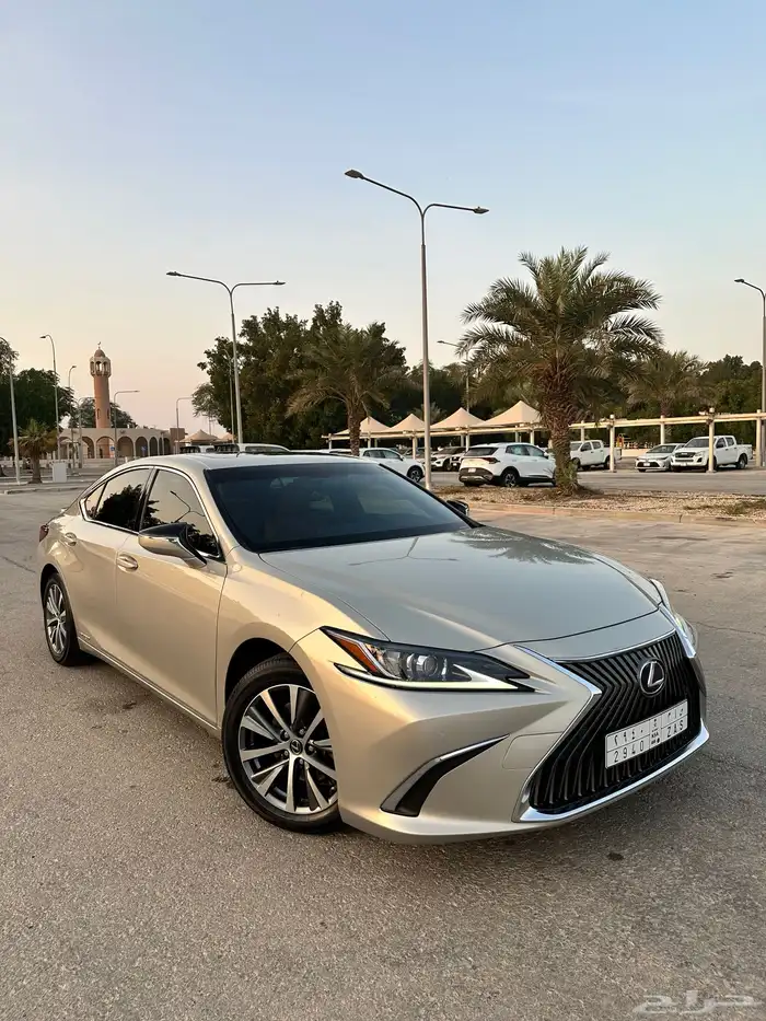 لكزس هايبرد ES300h موديل 2021 وكالة سعودي 7