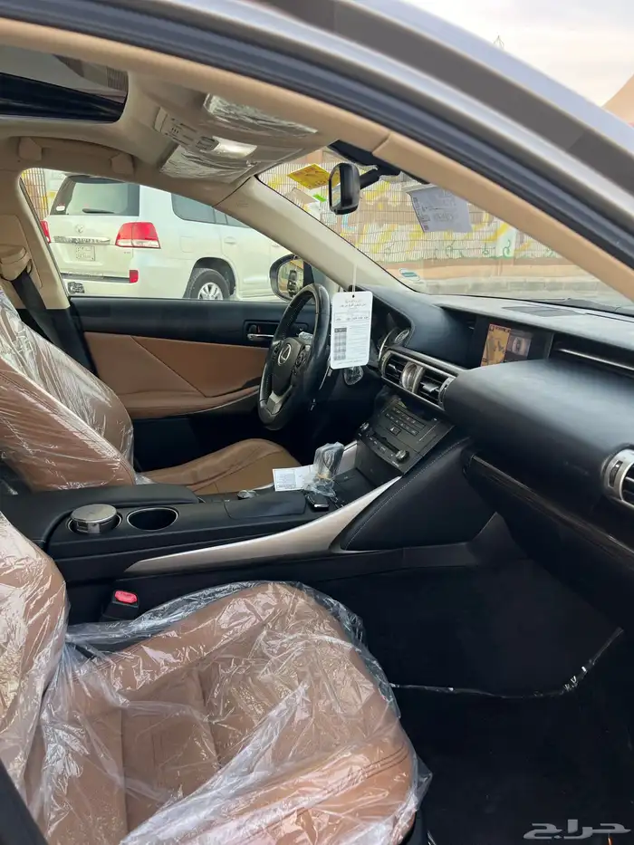 لكزس IS350 2015 8