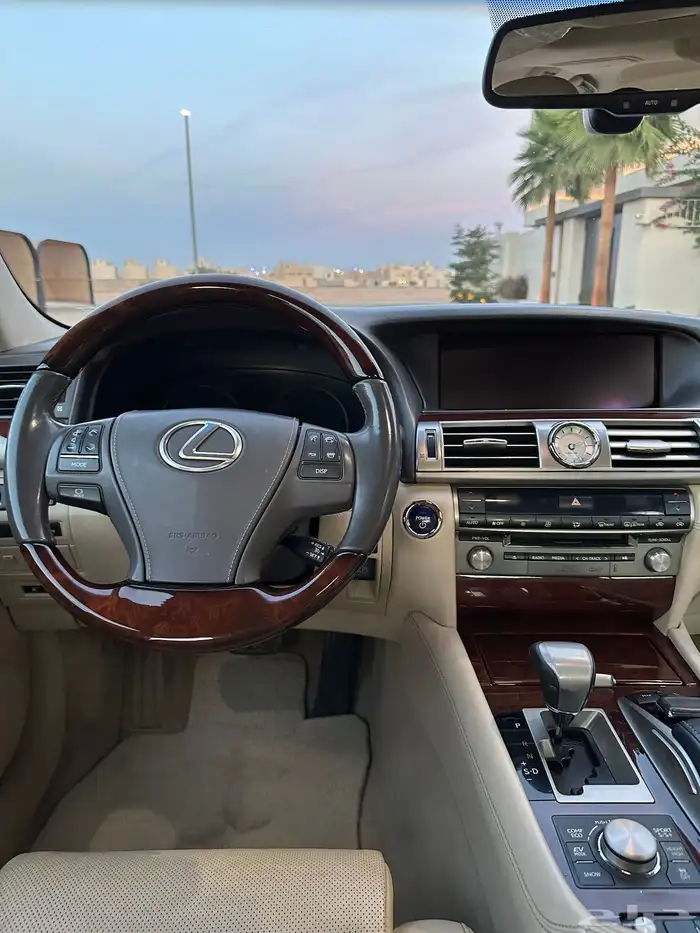 لكزس لارج سعوديه LS 25