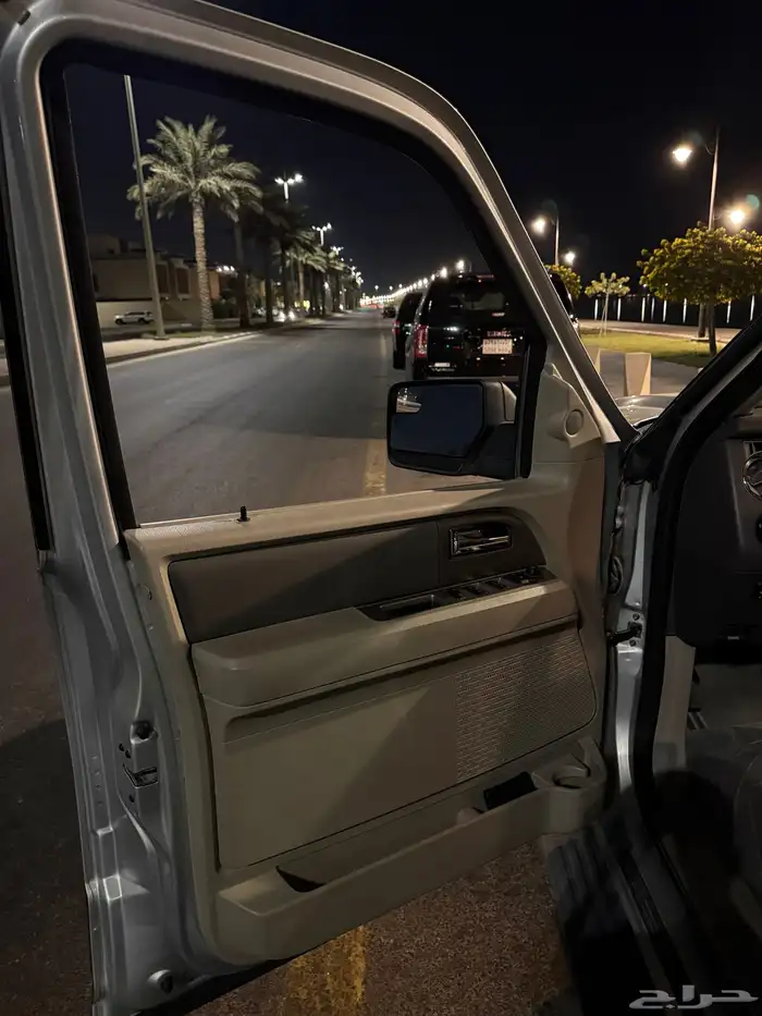 للبيع فورد اكسبدشن دبل قصير 2014 10