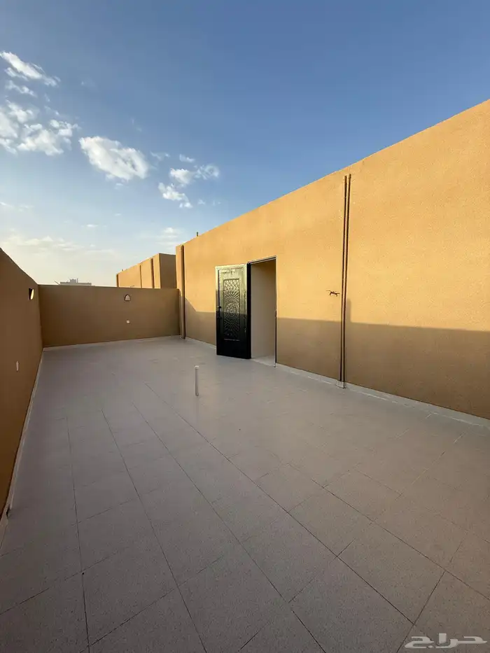 للبيع ارواف علويه وشقق ارضيه ببايكة سيارة ف شمال الخميس 49