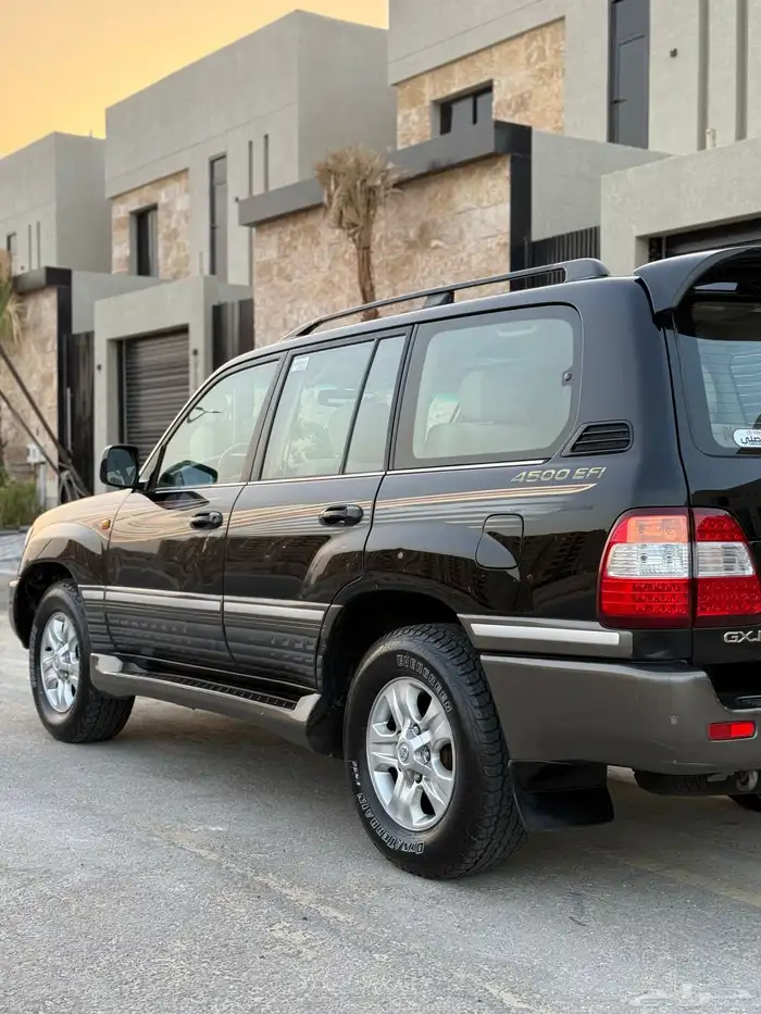 لاندكروزر 2005 فل مواصفات قير عايدي 11