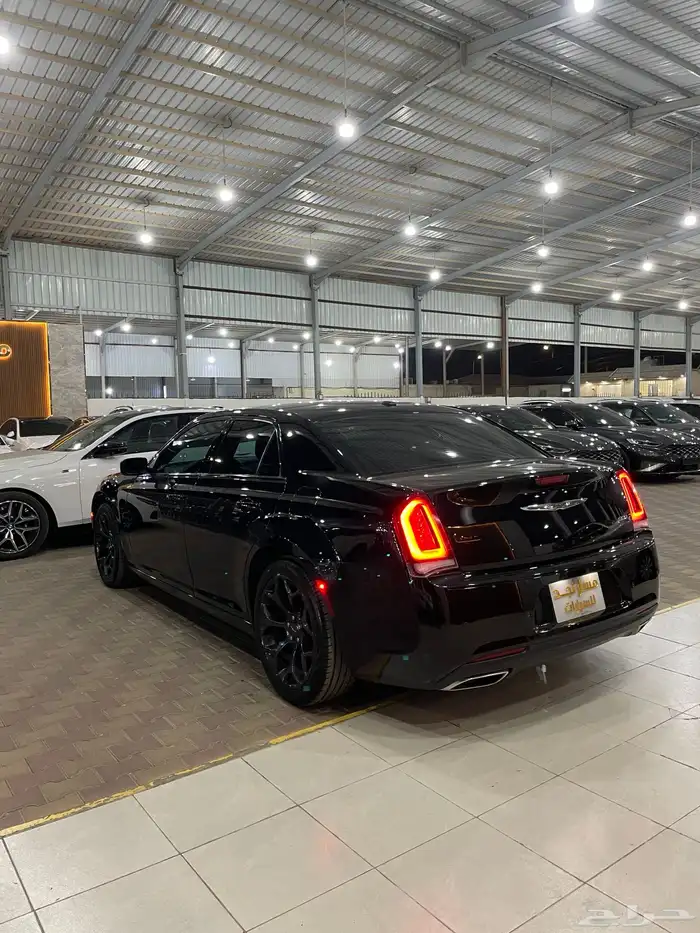 كرايسلر 300s موديل 2023 فل كامل 7