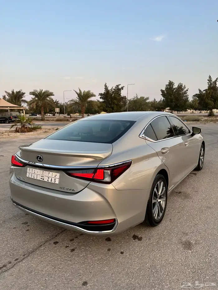 لكزس هايبرد ES300h موديل 2021 وكالة سعودي 6