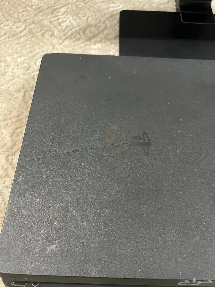 بلاستيشن 4 وشاشة قيمنق 2