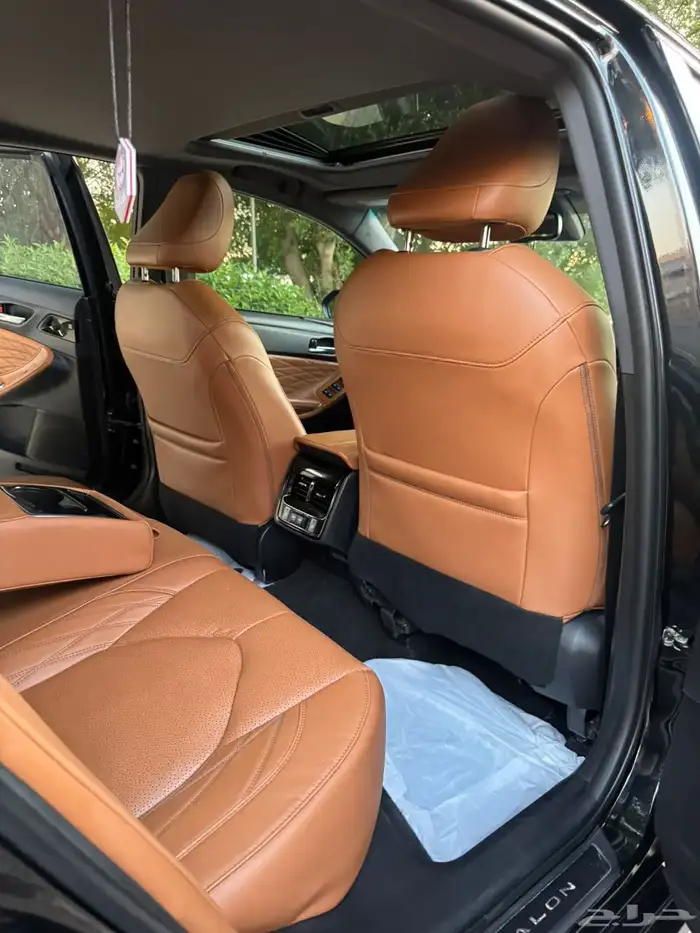 افالون 2020 وارد الساير اسود ممشى قليل. 12