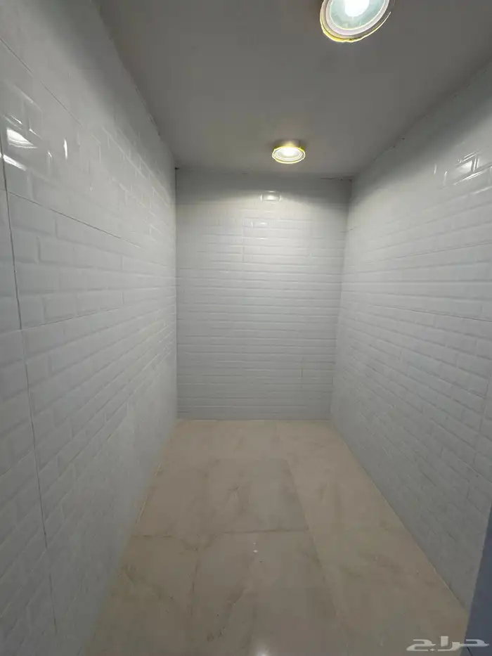 للبيع فيلا دورين وملحق مستقله من 840 الف بالخميس 13