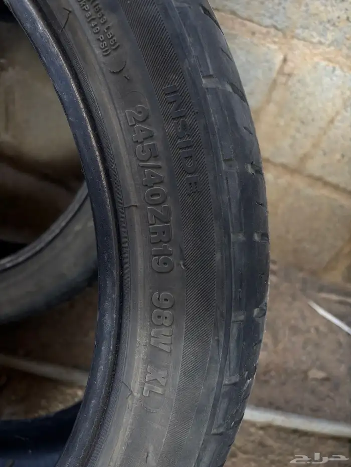 طقم كفرات للبيع مقاس 245 40ZR19 98W XL 0
