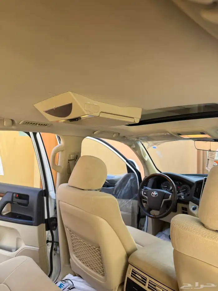 جيب صالون لاندكلوزر 2017 11