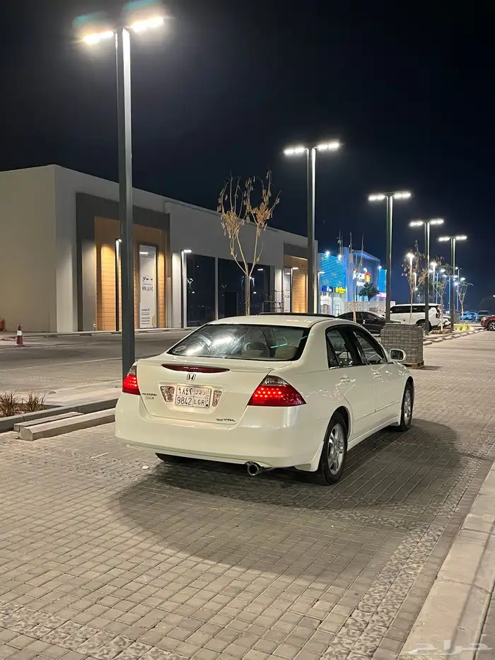 هوندا اكورد2006 16