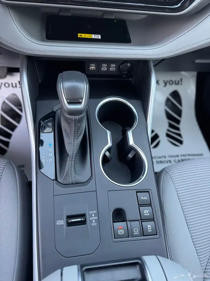 للبيع تويوتا هايلاندر 2023 نص فل - هايبرد - بحالة الوكاله 14